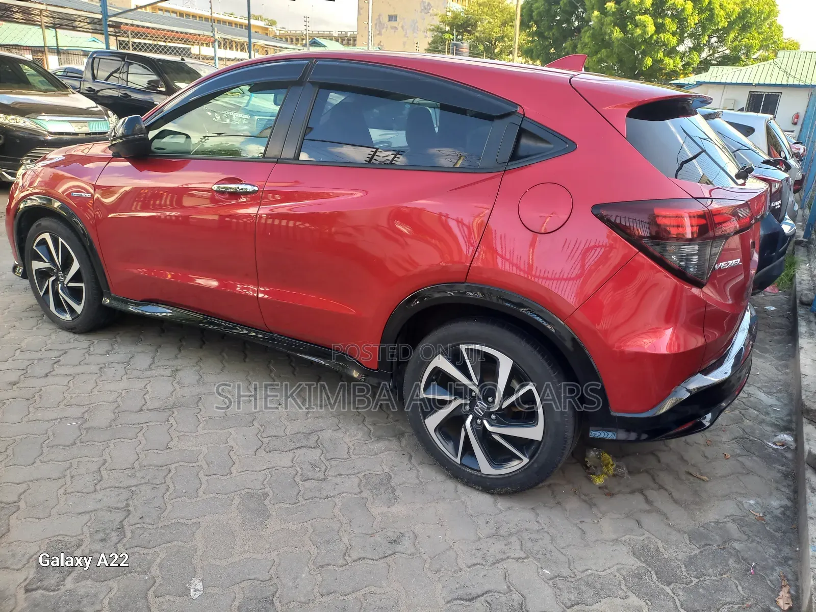 Honda Vezel 1.5 Hybrid 2WD 2019 Red