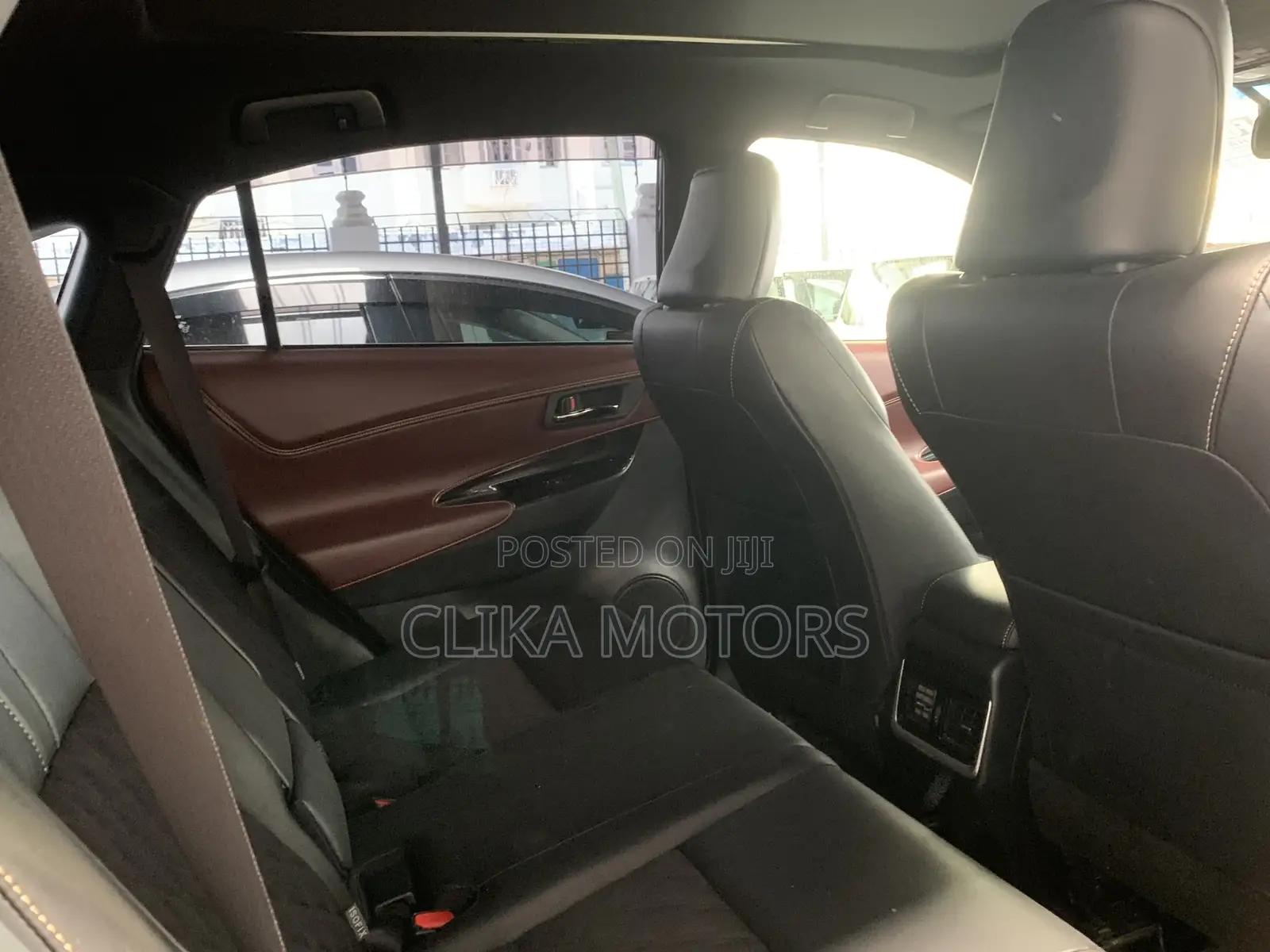 Toyota Harrier 2.0 4WD 2018 Black