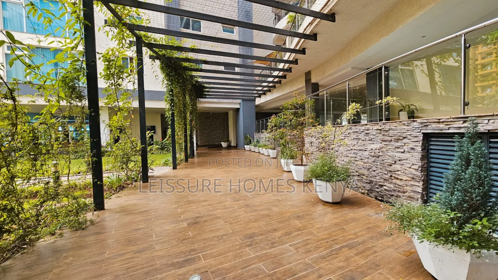 3bdrm Apartment in Riverside Drive for sale