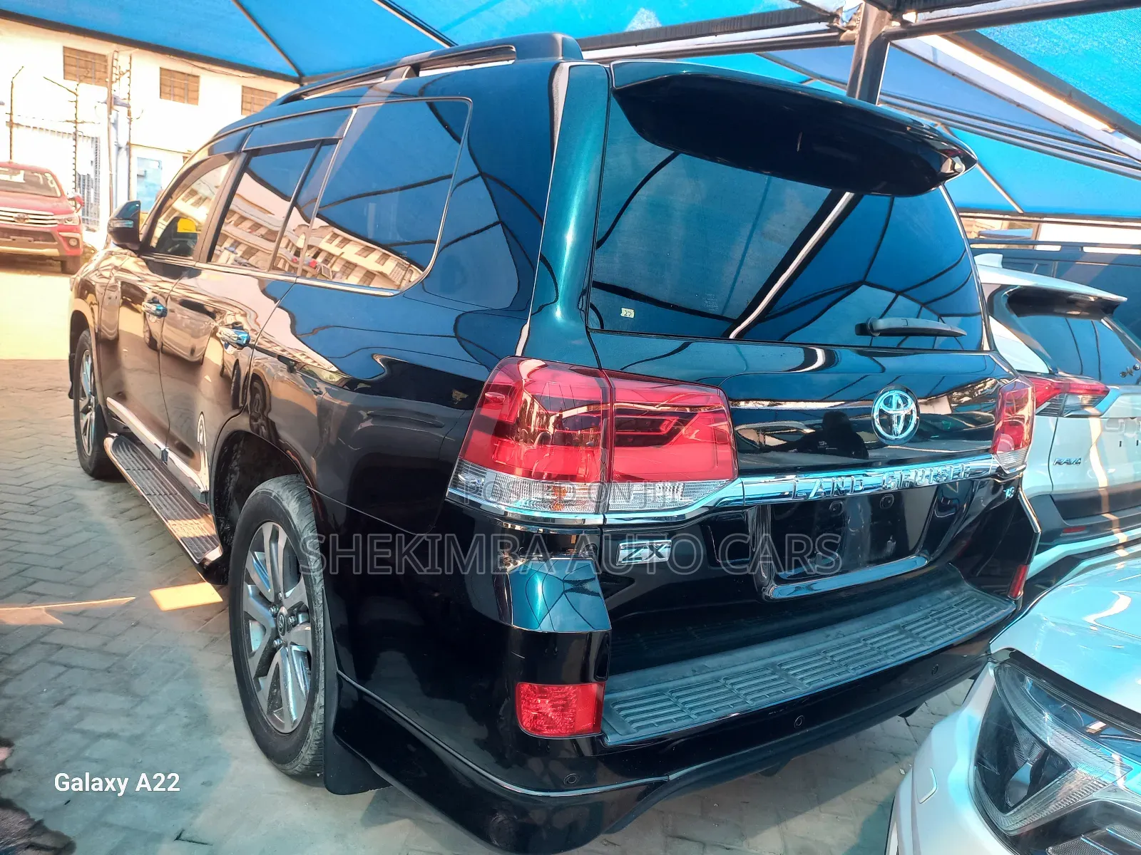 Toyota Land Cruiser 4.6 V8 ZX 2019 Black