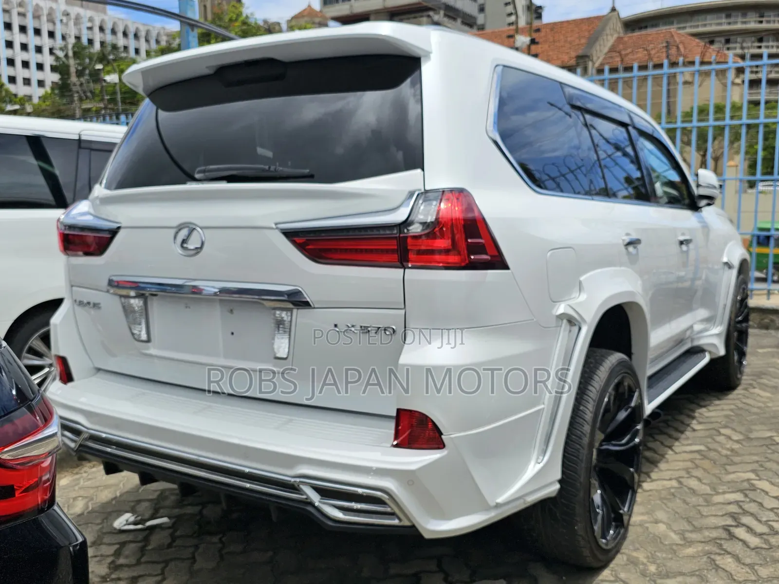 Lexus LX 570 AWD 2017 Pearl