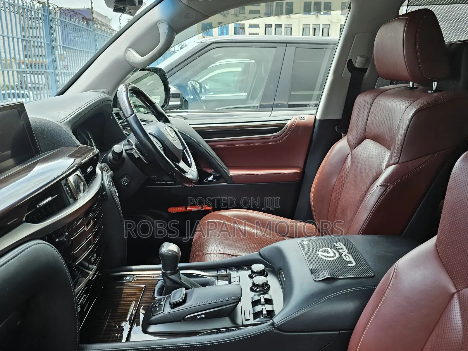Lexus LX 570 AWD 2017 Pearl