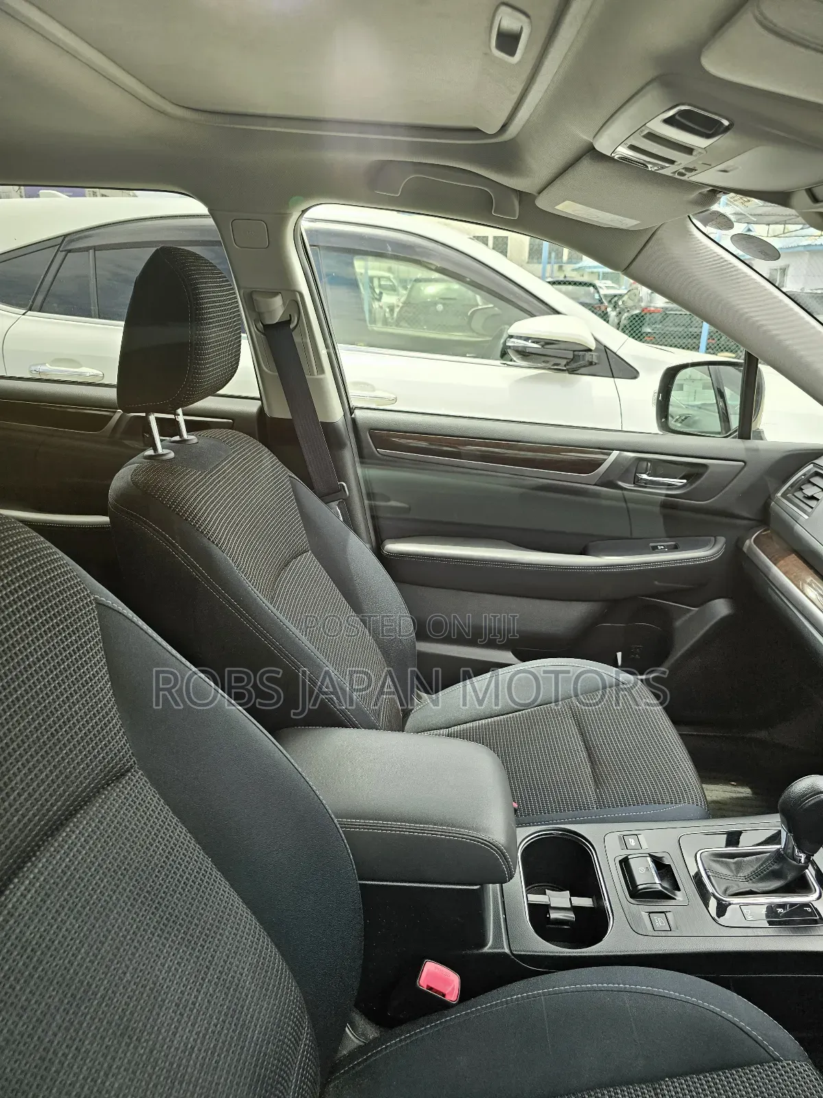 Subaru Outback 2.5i Premium AWD 2017 White
