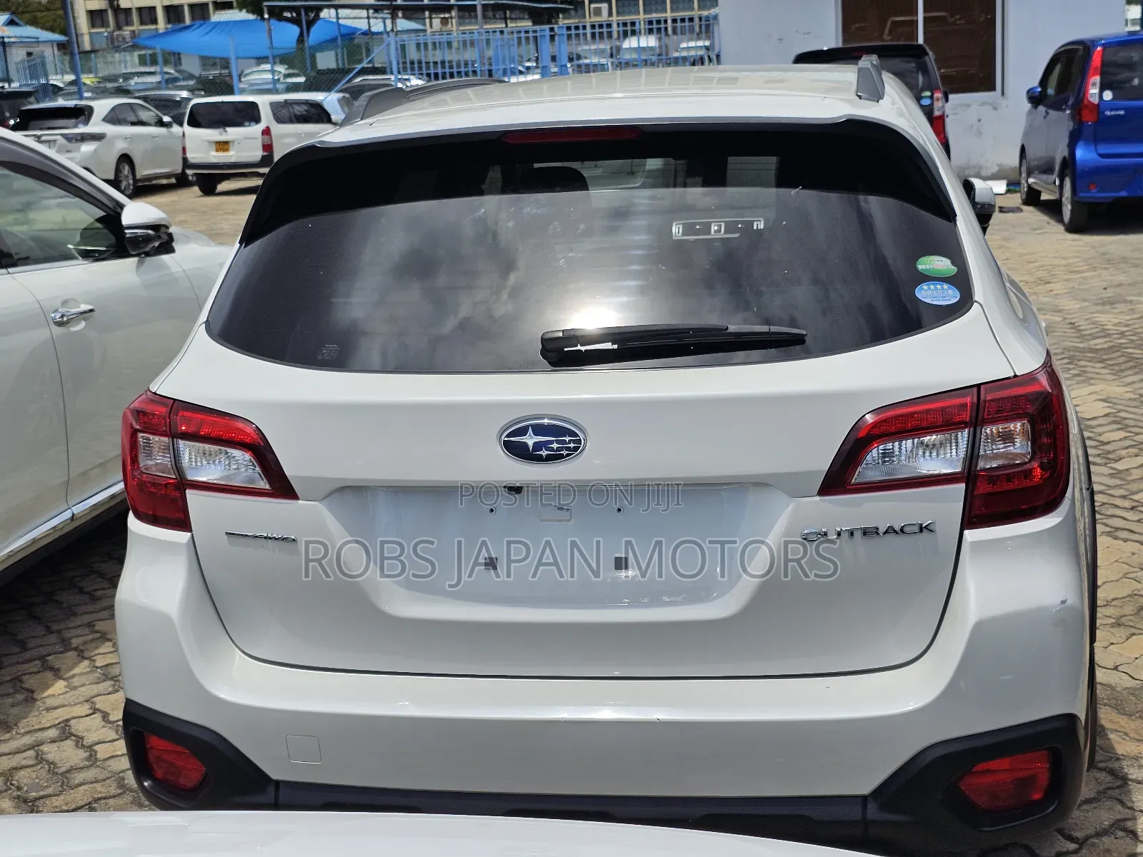 Subaru Outback 2.5i Premium AWD 2017 White