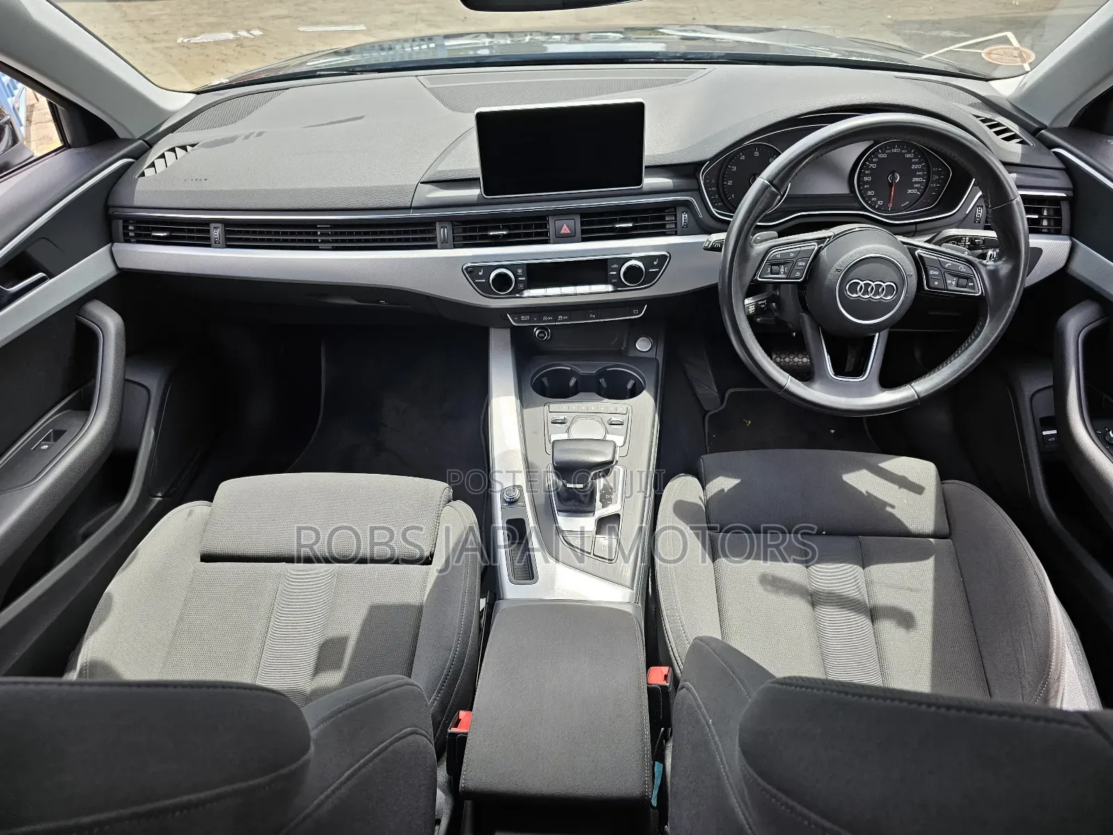 Audi A4 2.0T Tech ultra Premium FWD 2018 Matt Black