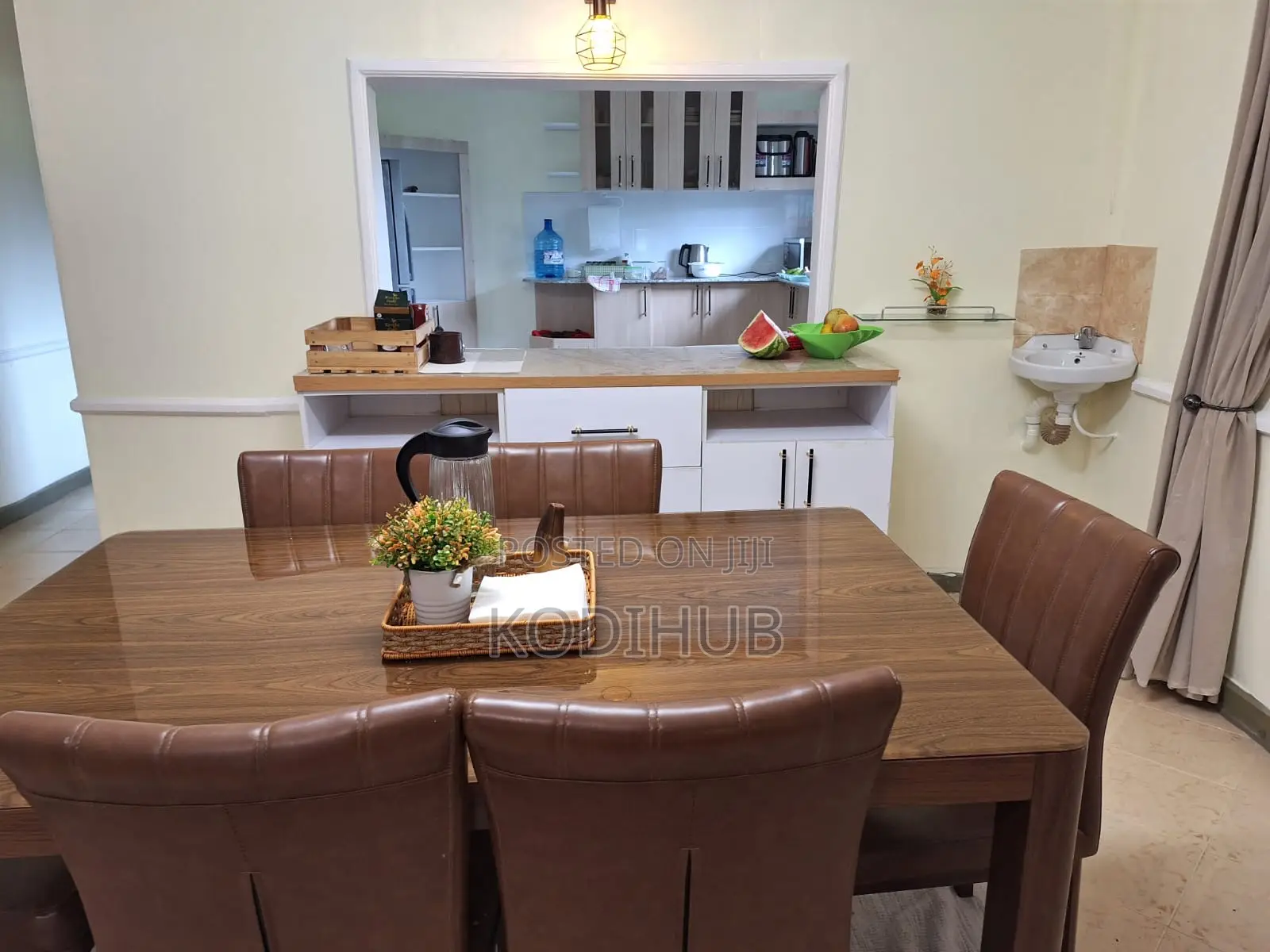 Lanet 4 Bedroom Airbnb With Private Compound in Nakuru