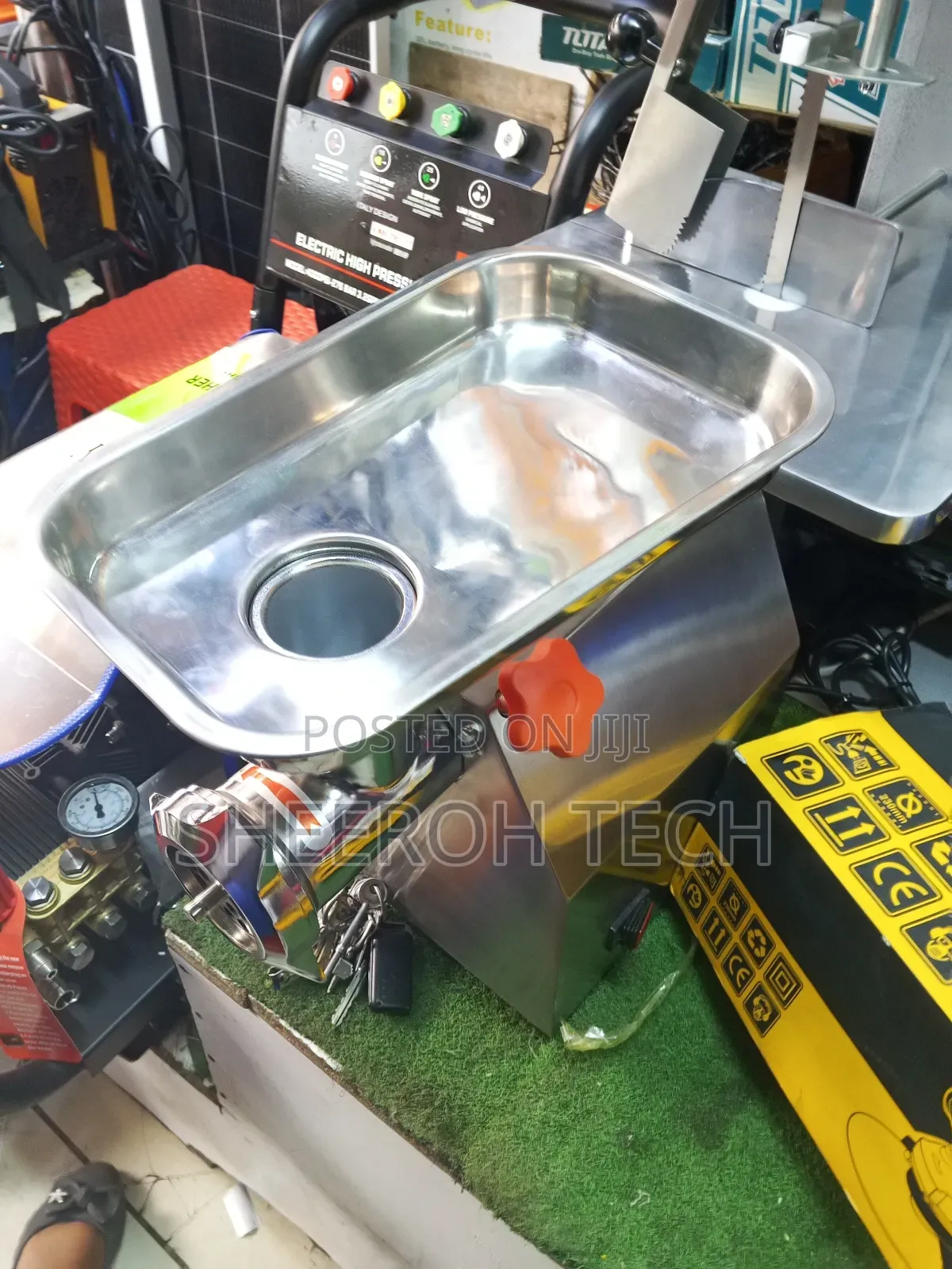 Quality Meat Mincer M12