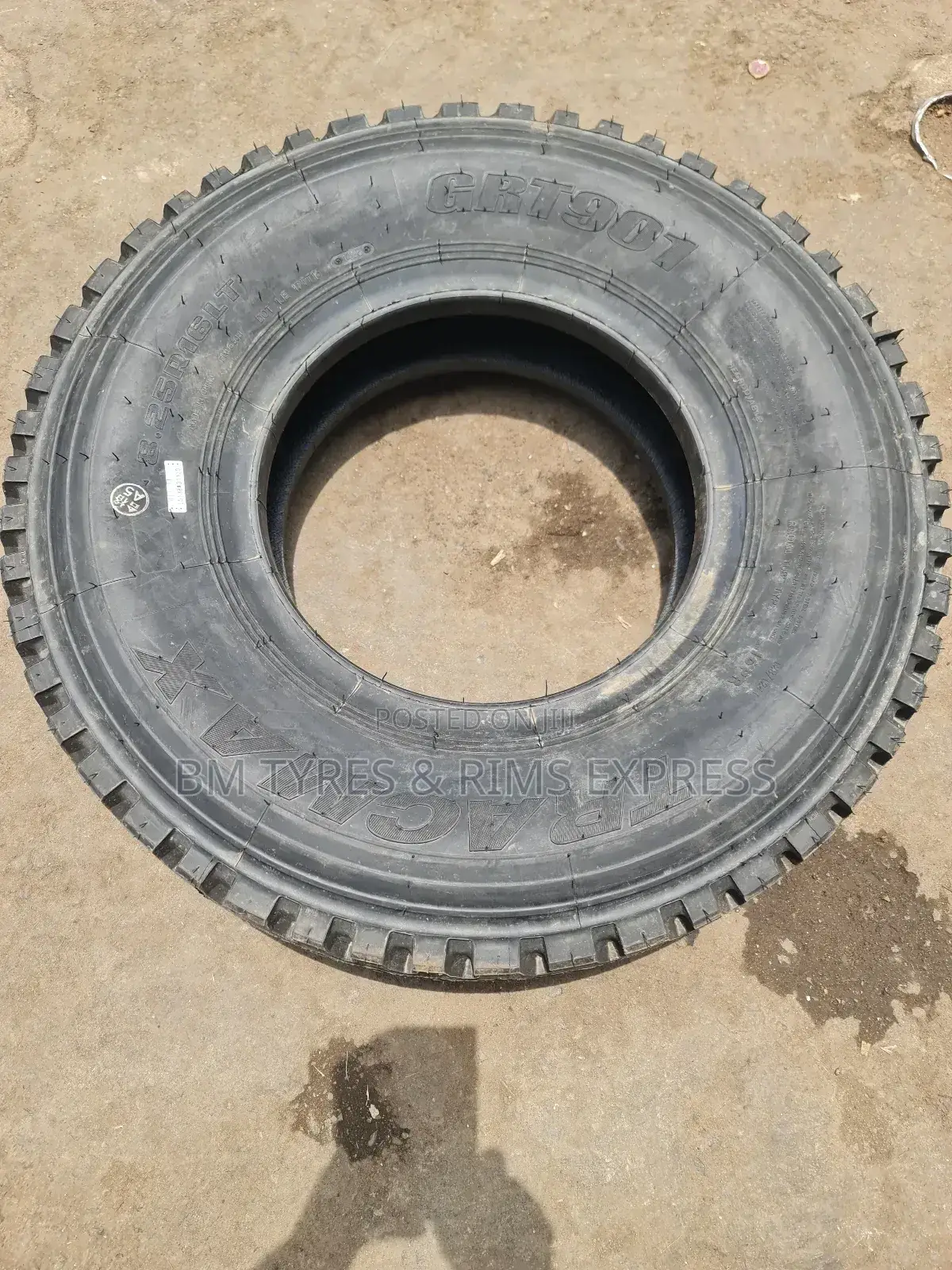 825 R16 Tracmax Tyres (Allposition)