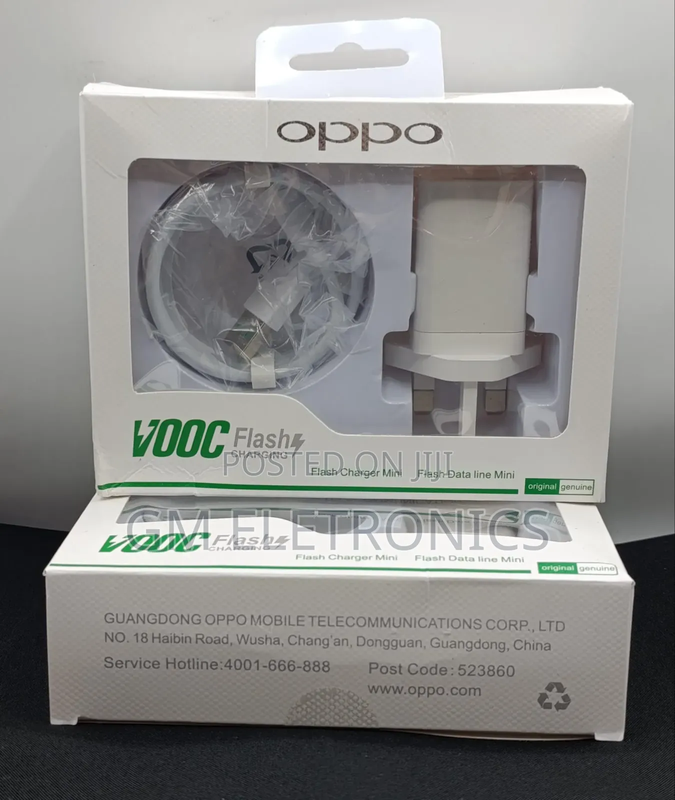 Oppo Fast Charge Type-C Charger.