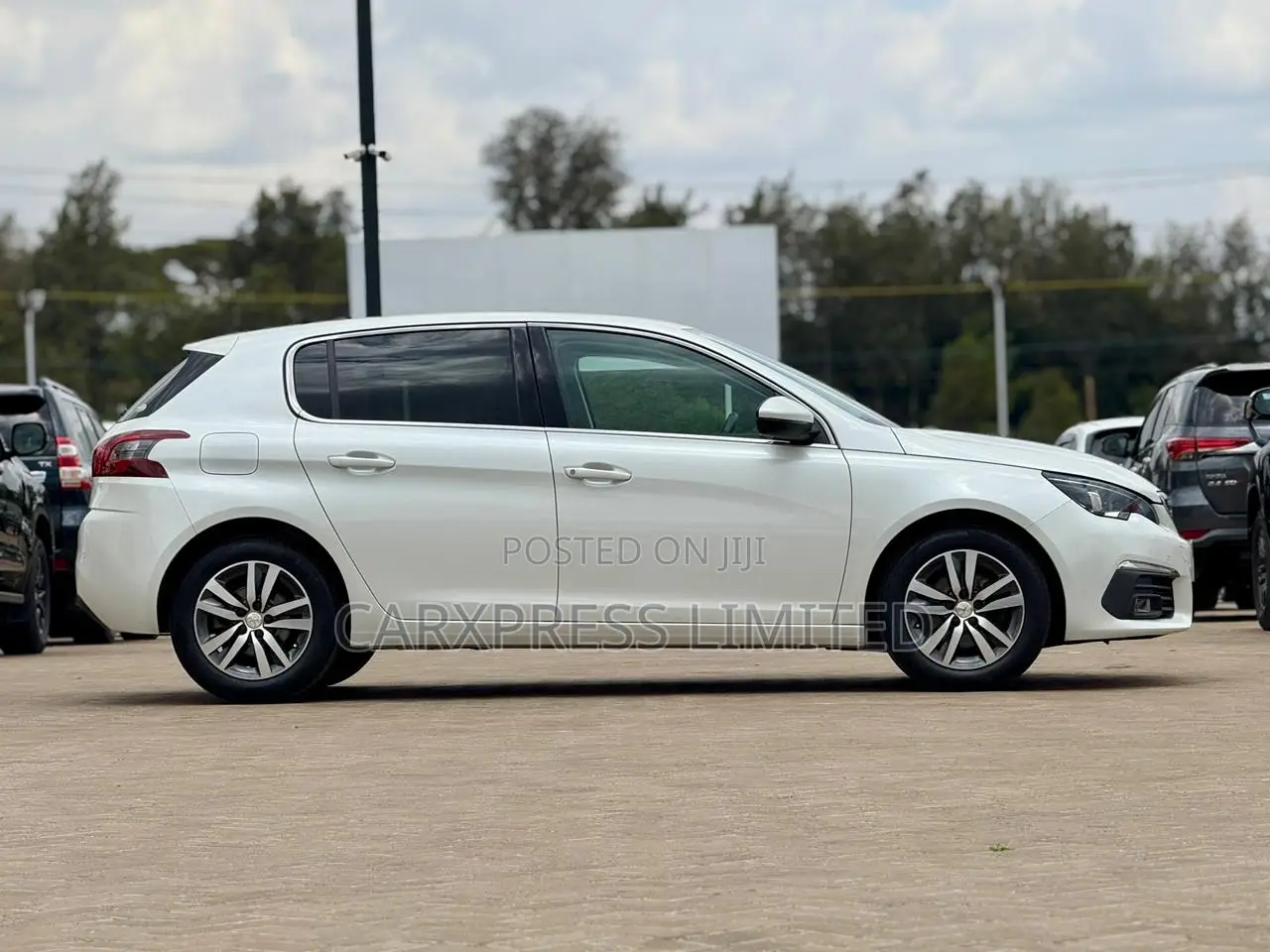 Peugeot 308 2018 White