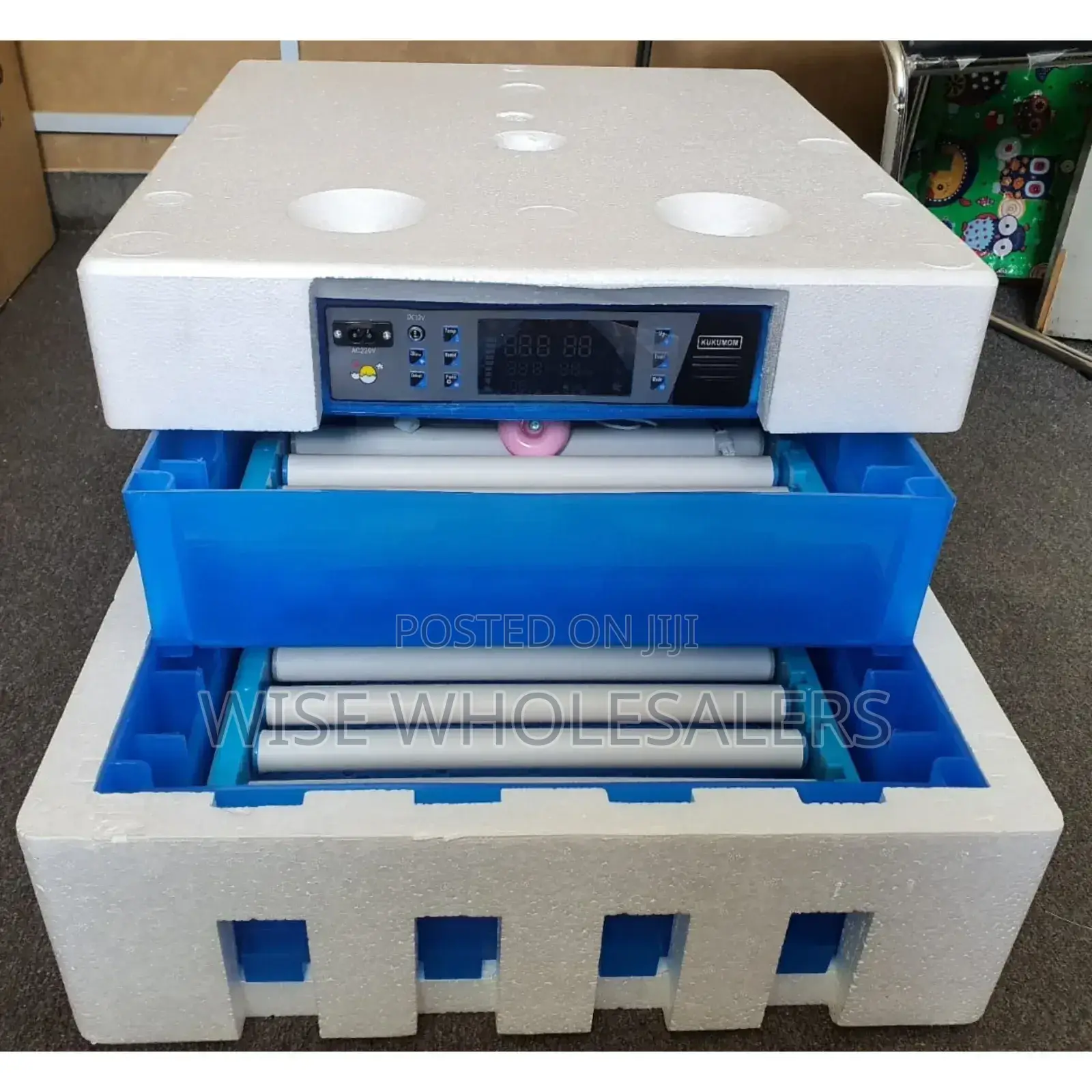 128-egg Automatic Incubator.