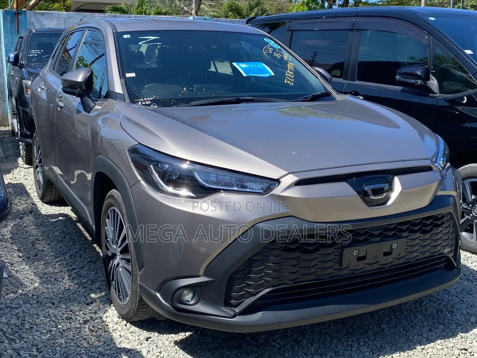 Toyota Corolla Cross 2022 Brown