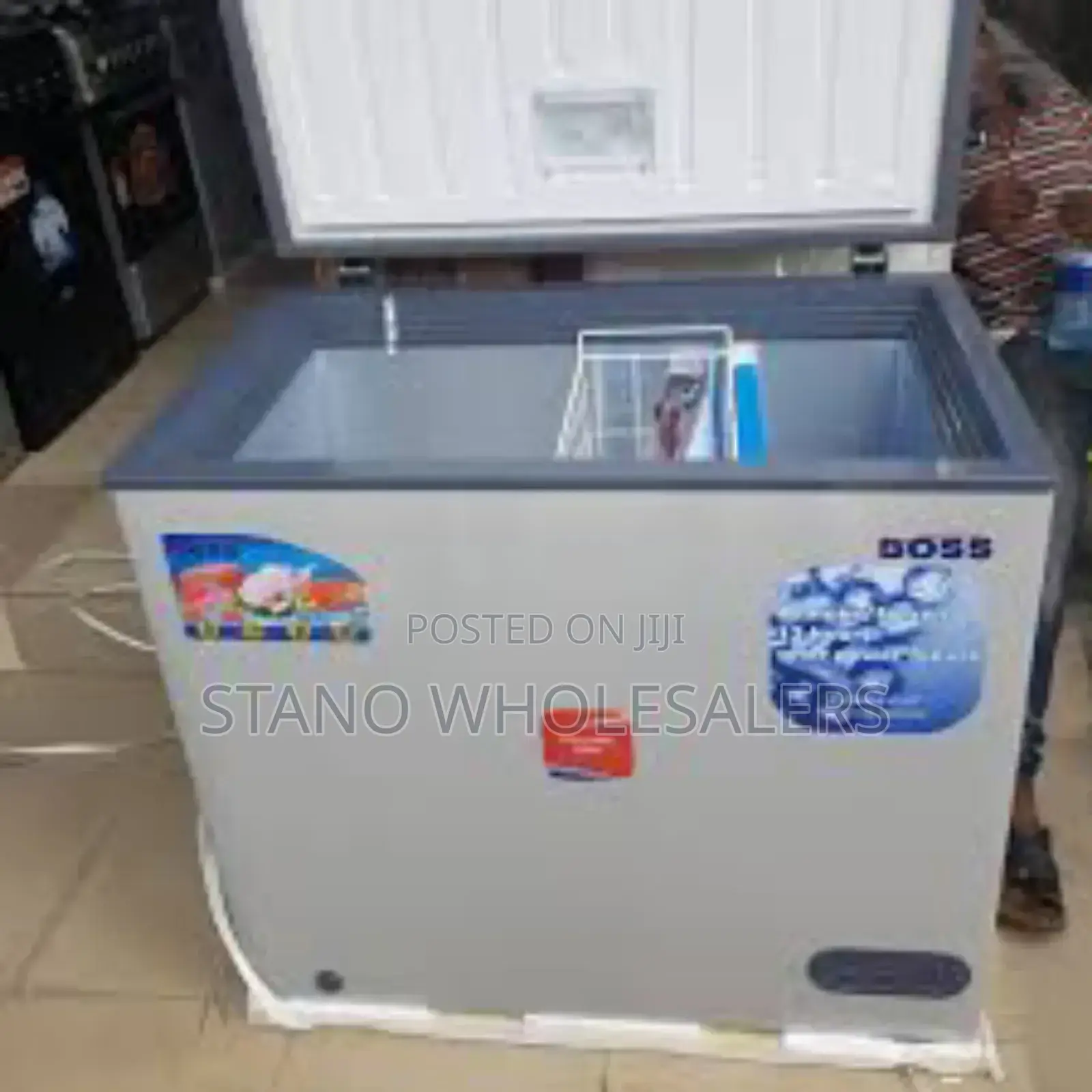 Colour Silver- 150litres Volsmarr Freezer