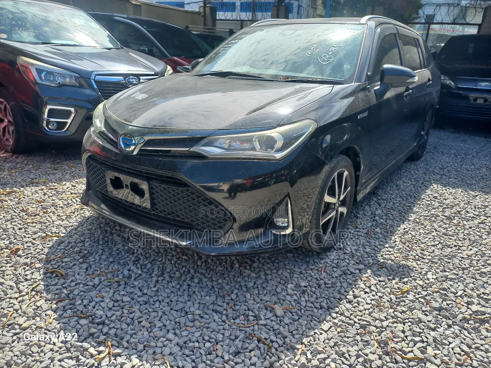 Toyota Corolla Fielder 1.5 Hybrid FWD 2019 Black