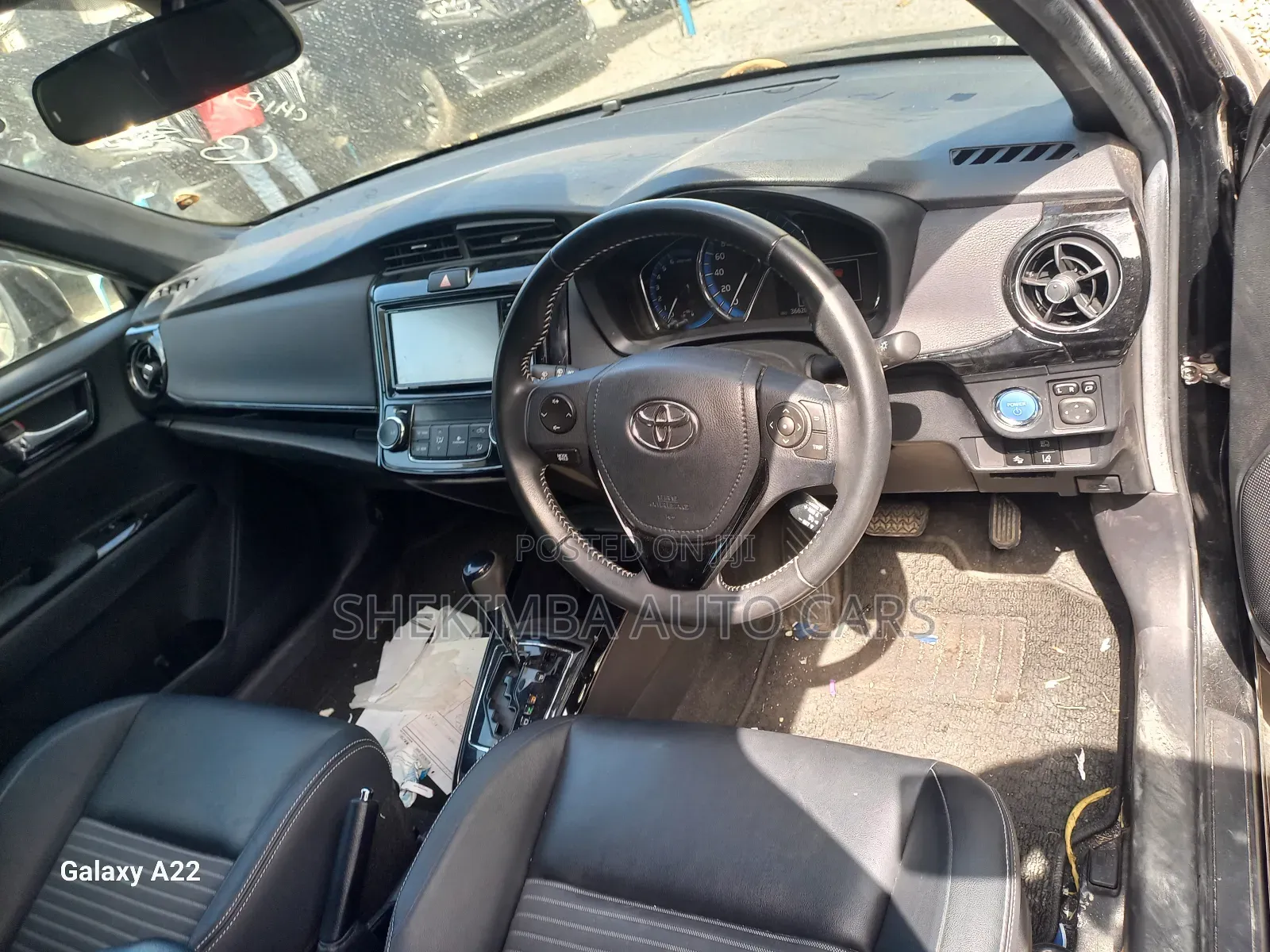 Toyota Corolla Fielder 1.5 Hybrid FWD 2019 Black
