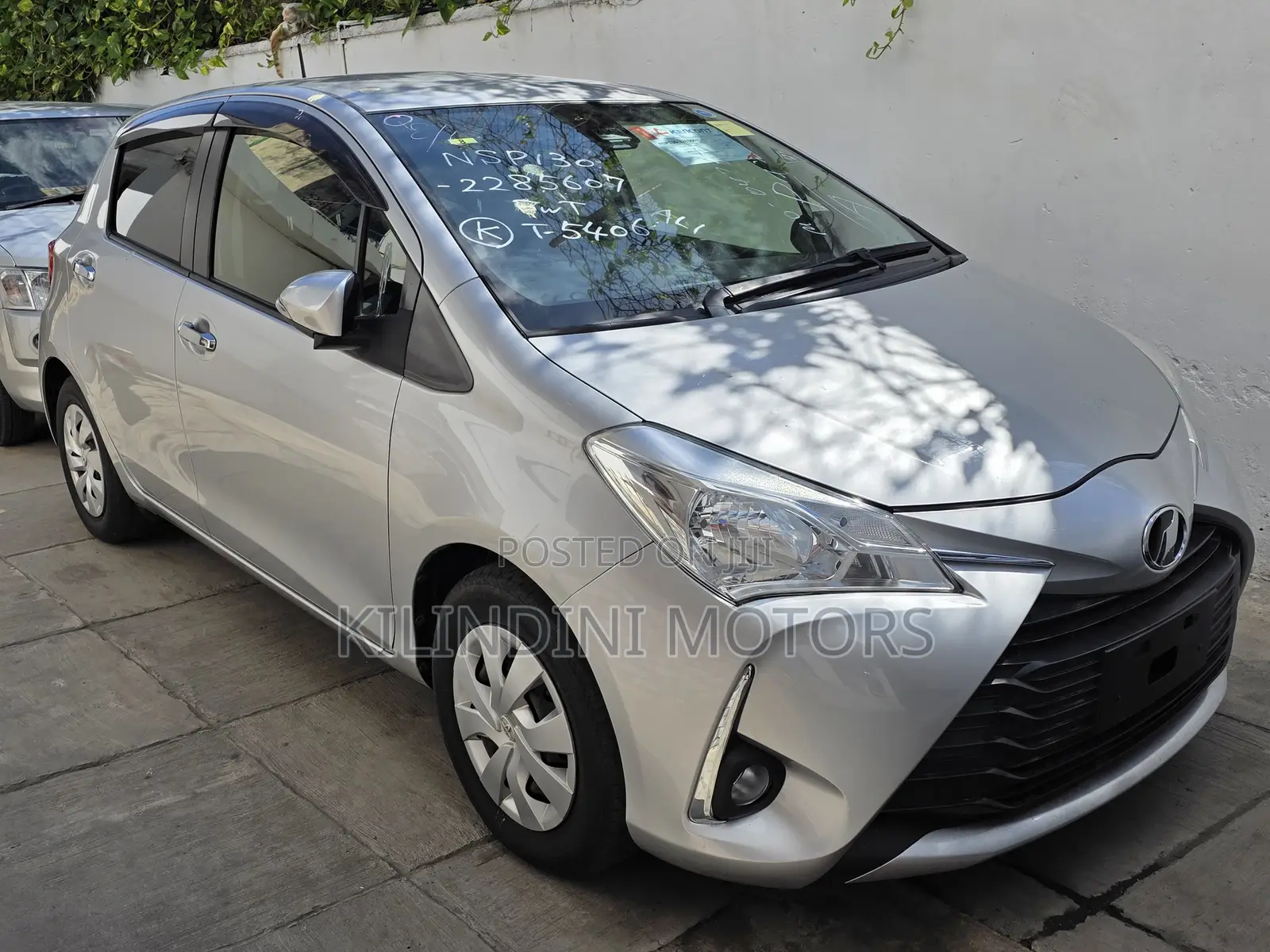 Toyota Vitz 2019 Silver