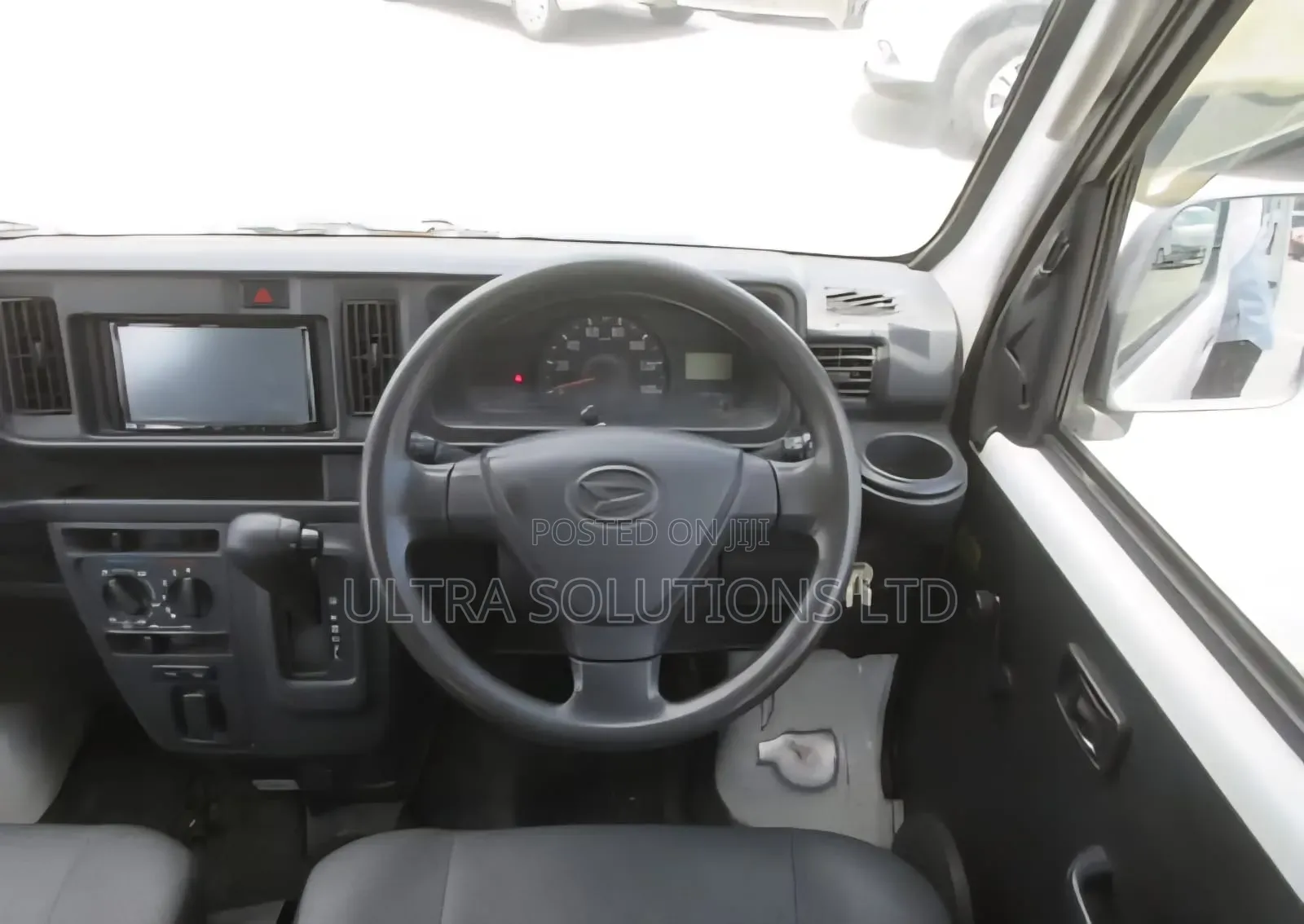 Daihatsu HIJET 2019 White