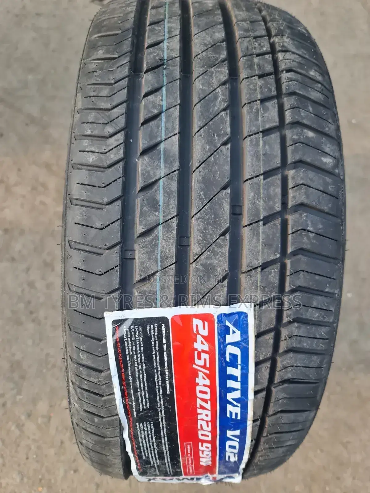 245 /40 R20 Vinmax Tyres.