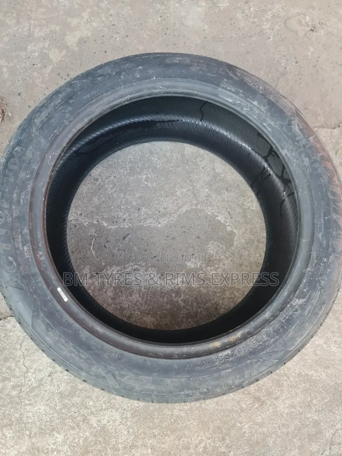 275 /45 R21 Vinmax Tyres