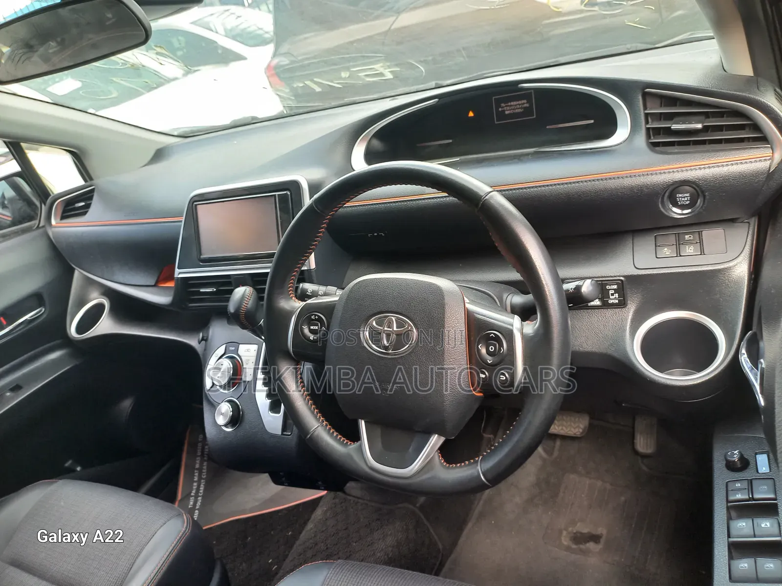Toyota Sienta 1.5 FWD (6-seater) 2019 Purple