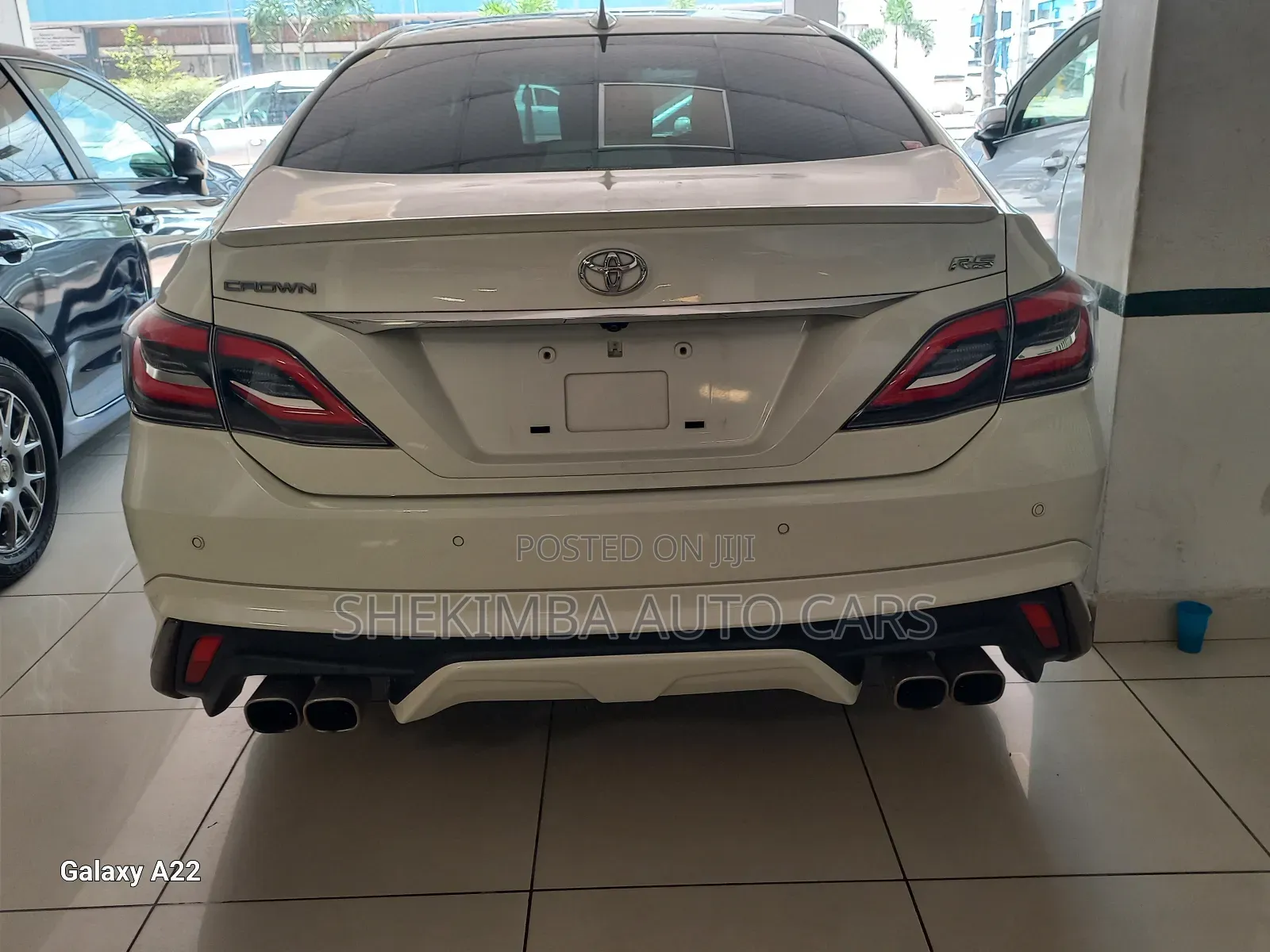 Toyota Crown 2019 White