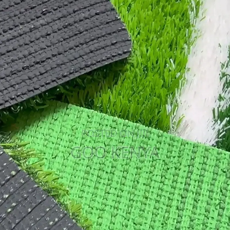 Home Outdoor Carpet; High-Quality Artificial Grass for Football Pitch
