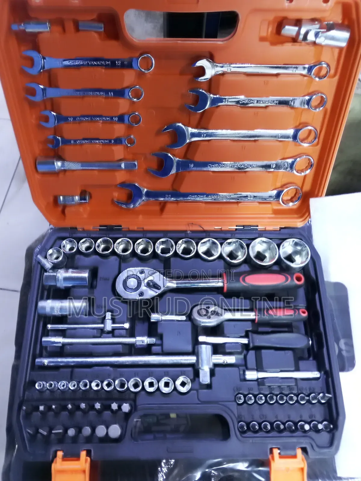 Heavy Duty 82 Pieces Socket Wrench