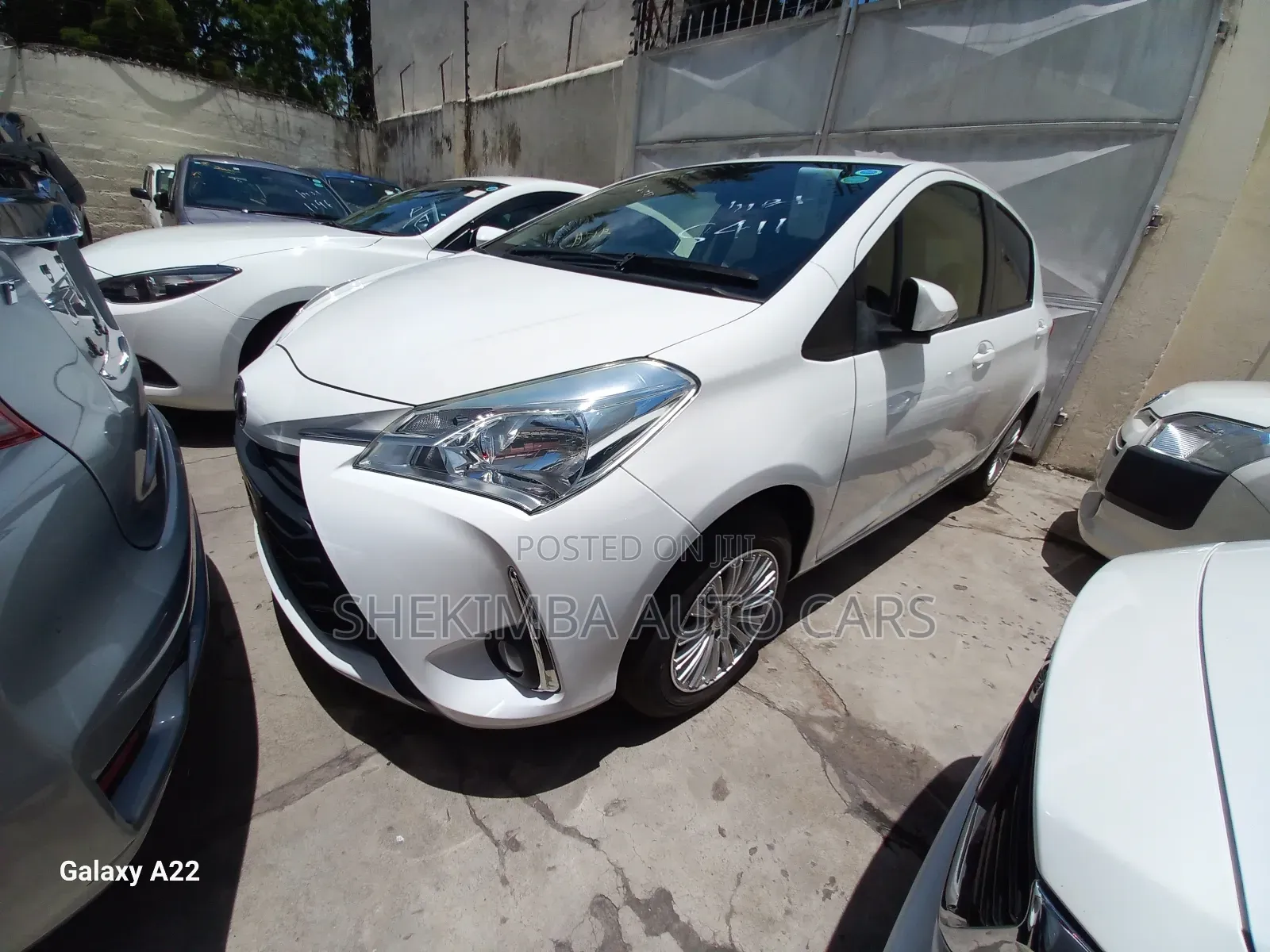 Toyota Vitz 1.0 FWD 5dr 2019 White
