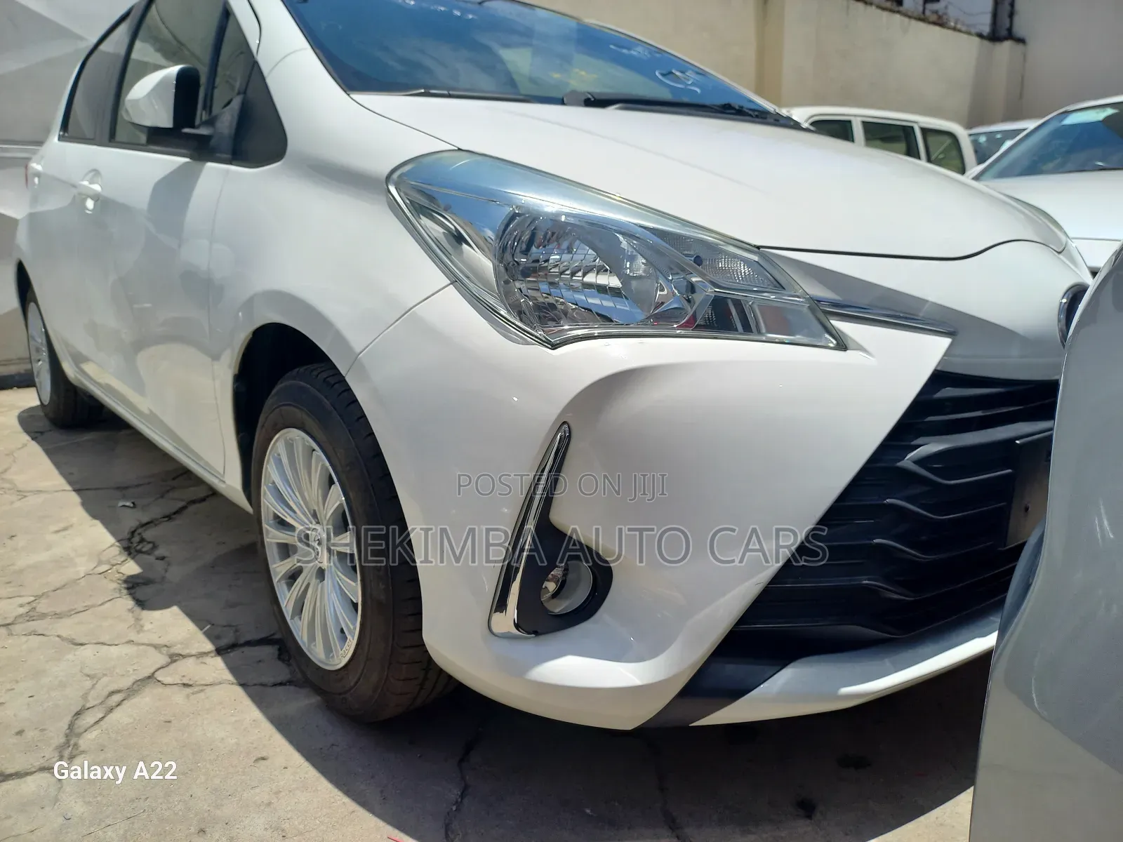 Toyota Vitz 1.0 FWD 5dr 2019 White