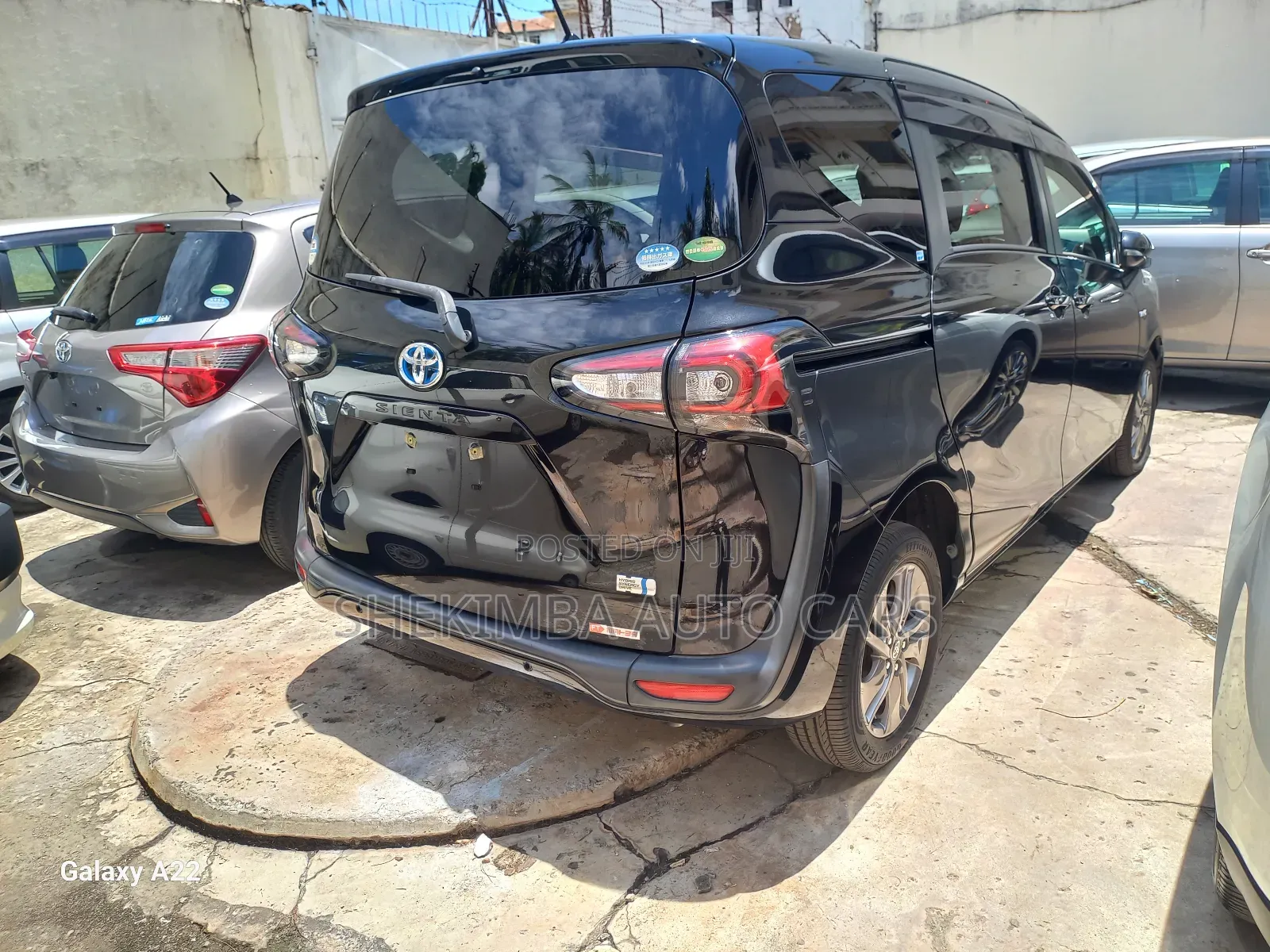 Toyota Sienta 1.5 Hybrid FWD (6-seater) 2019 Black