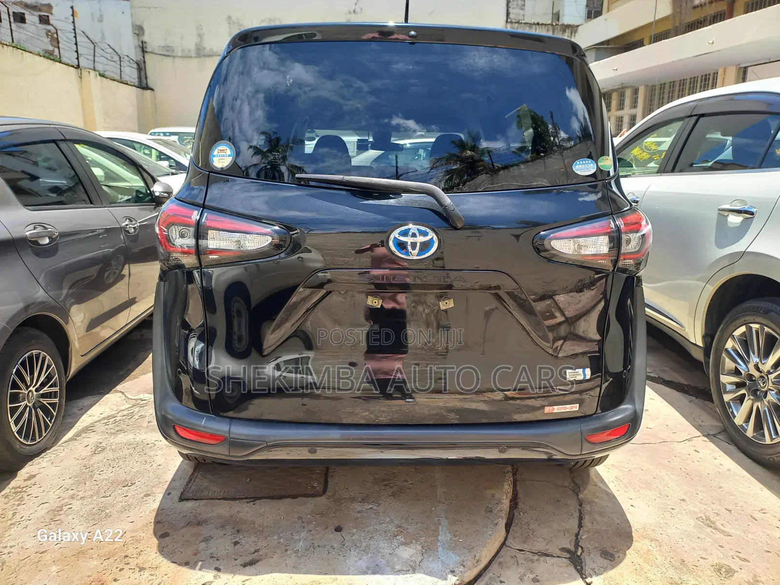 Toyota Sienta 1.5 Hybrid FWD (6-seater) 2019 Black