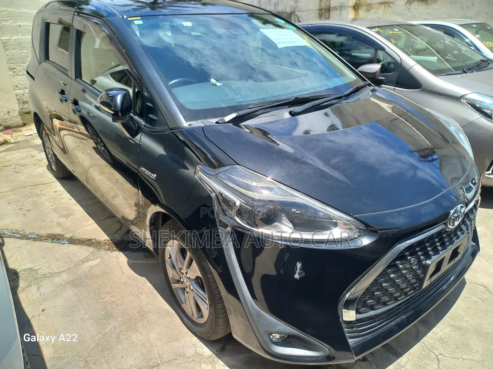 Toyota Sienta 1.5 Hybrid FWD (6-seater) 2019 Black