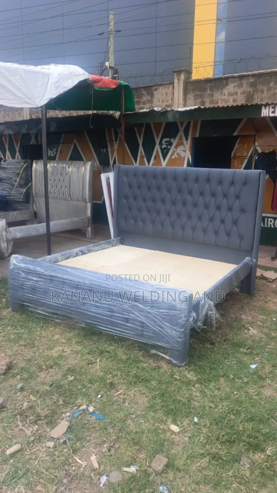 F1 Gray Chester Bed