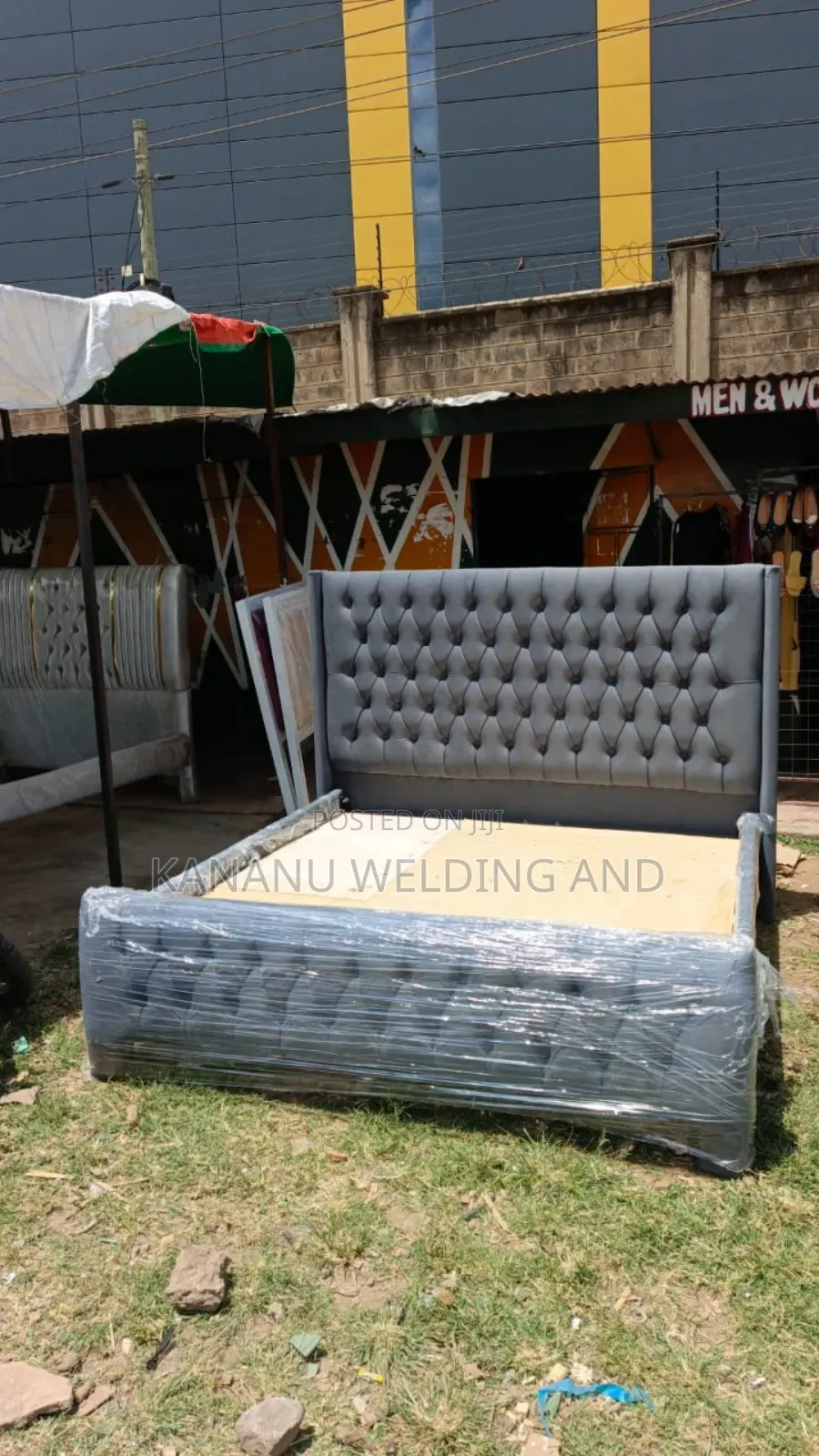 Full Diamond  Chester Bed..Fg