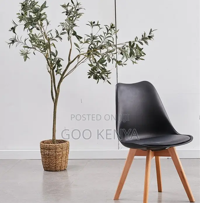 Outdoor Chair; Wood-Leg Plastic Upholstered Chair for Garden or Patio