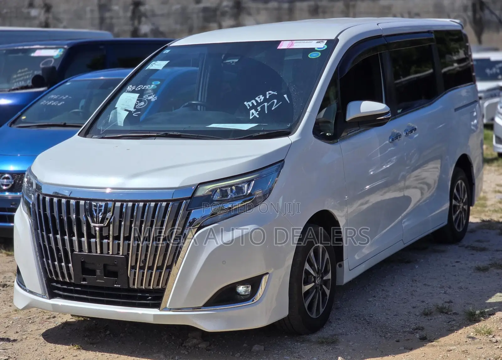 Toyota Esquire 2018 White