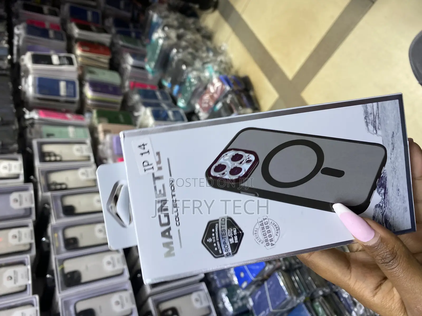 Biseck iPhone 14 6.1-Inch Compatible With Magsafe, Translucent Matte