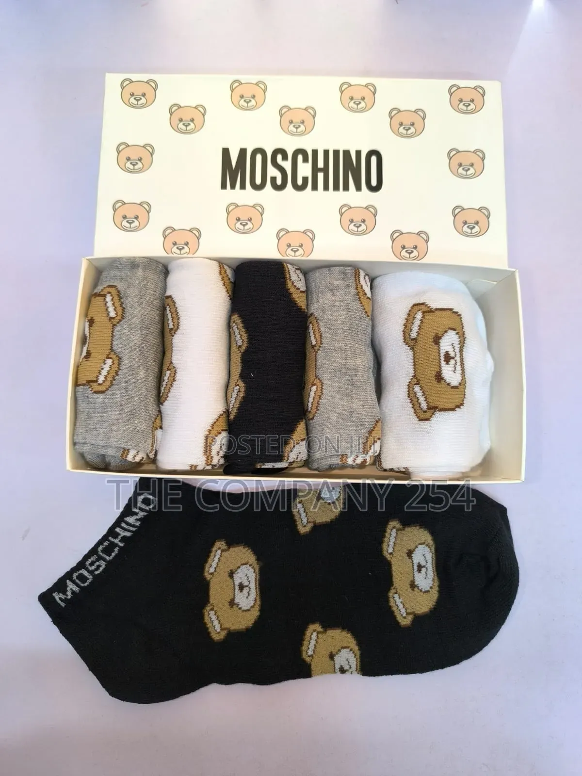 Quality Cotton Branded Gucci,Lv,Adidas ,Moschino 6 Pairs