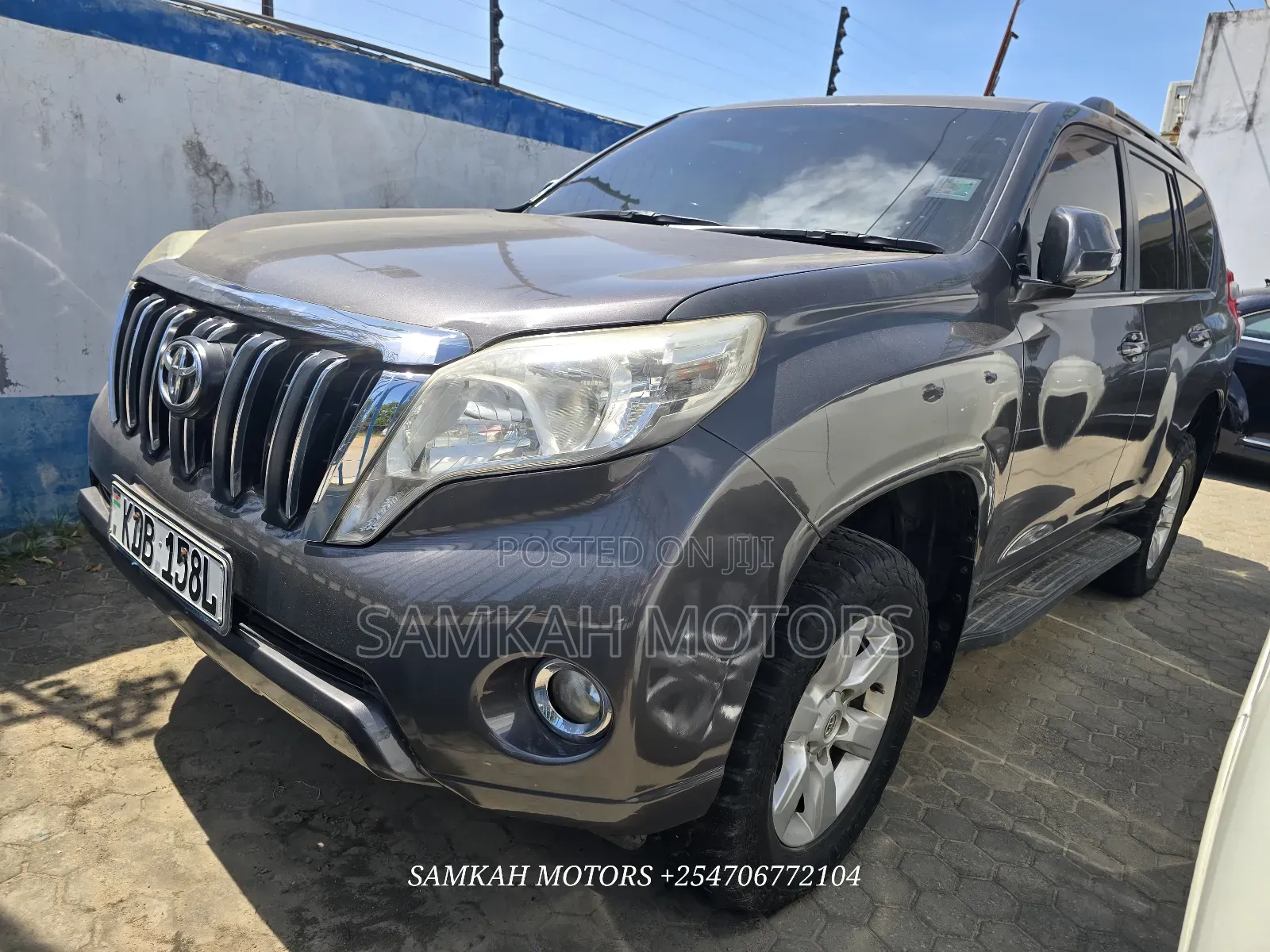 Toyota Land Cruiser Prado 2016 Gray