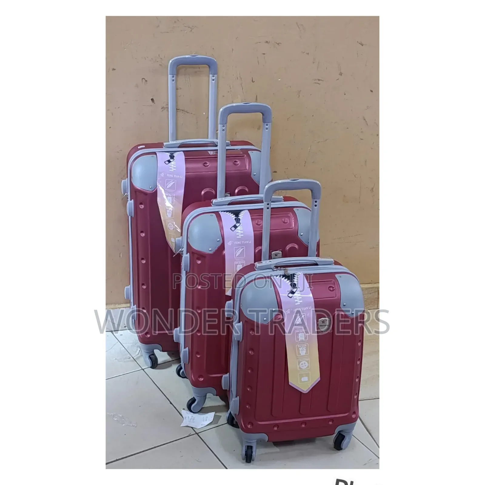 .*
3 in 1 Luxurious Fibre Suitcase*
