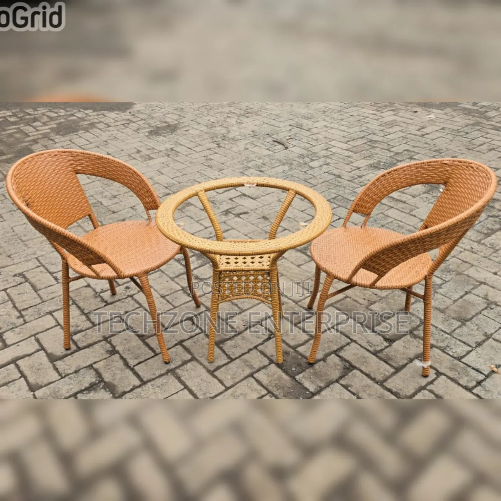 Outdoor Chairs With Table 