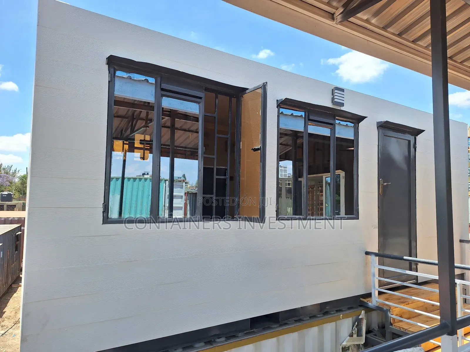 20ft Container Air Bnb Unit- Tastefully Put Together And Cladded.