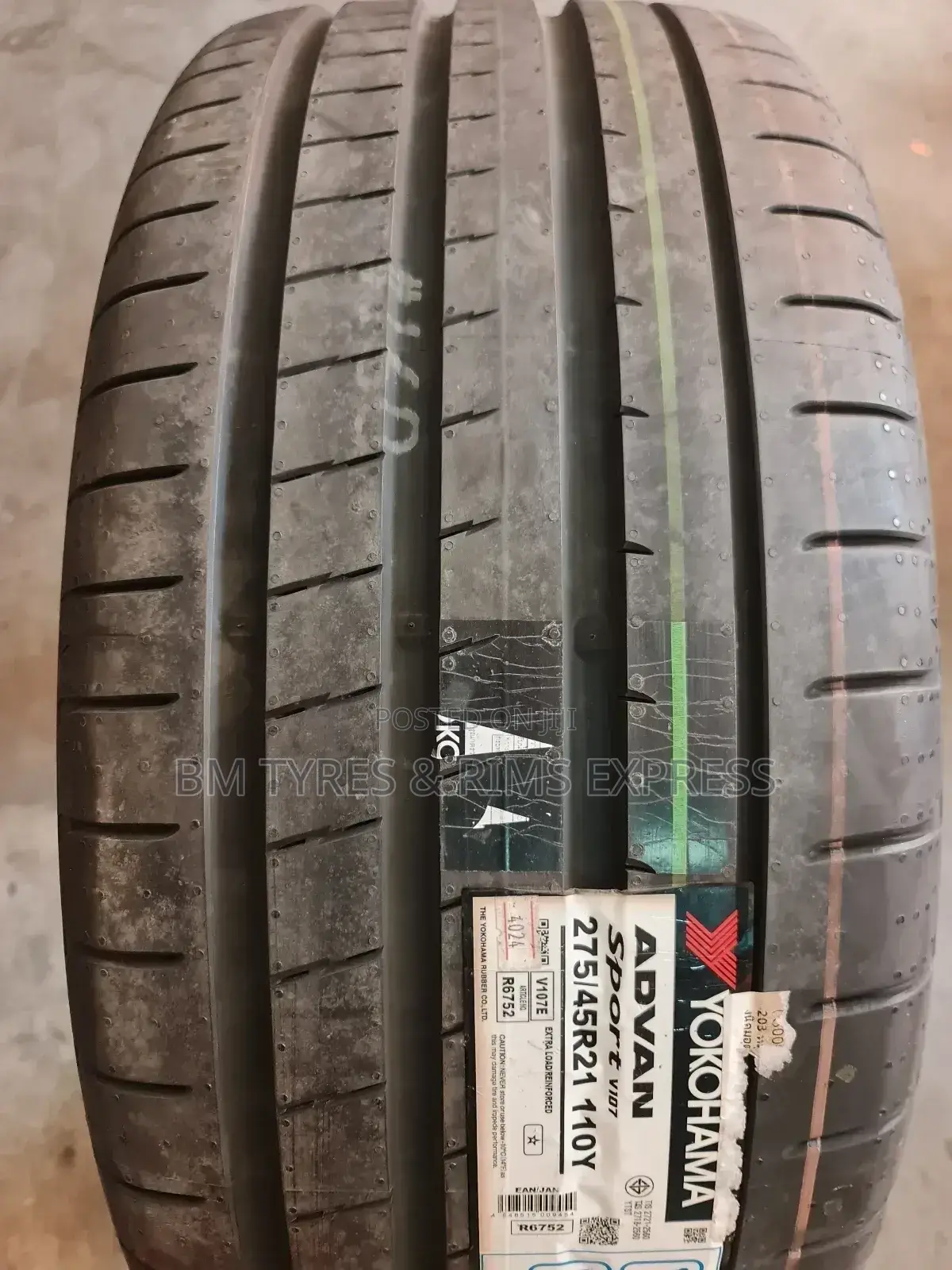 275 /45 R21 Yokohama Tyres (Japan)
