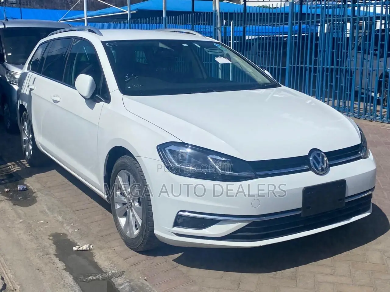 Volkswagen Golf 2018 White