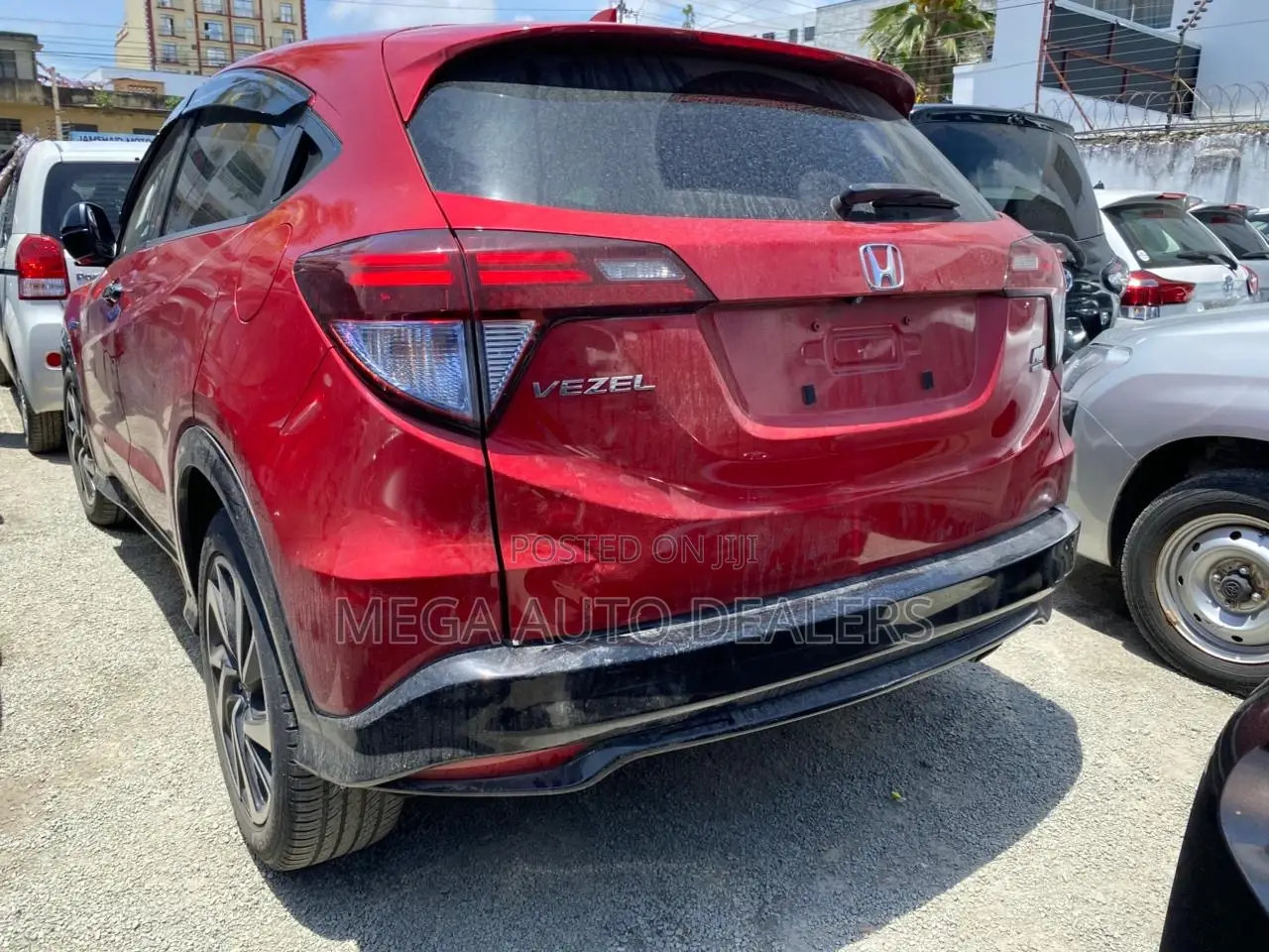 Honda Vezel 2018 Red