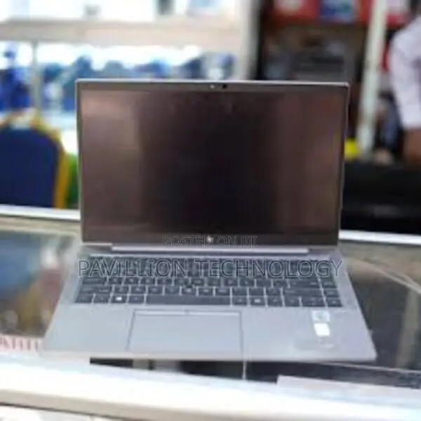Laptop HP ZBook Firefly 14 G7 16GB Intel Core I7 SSD 1T