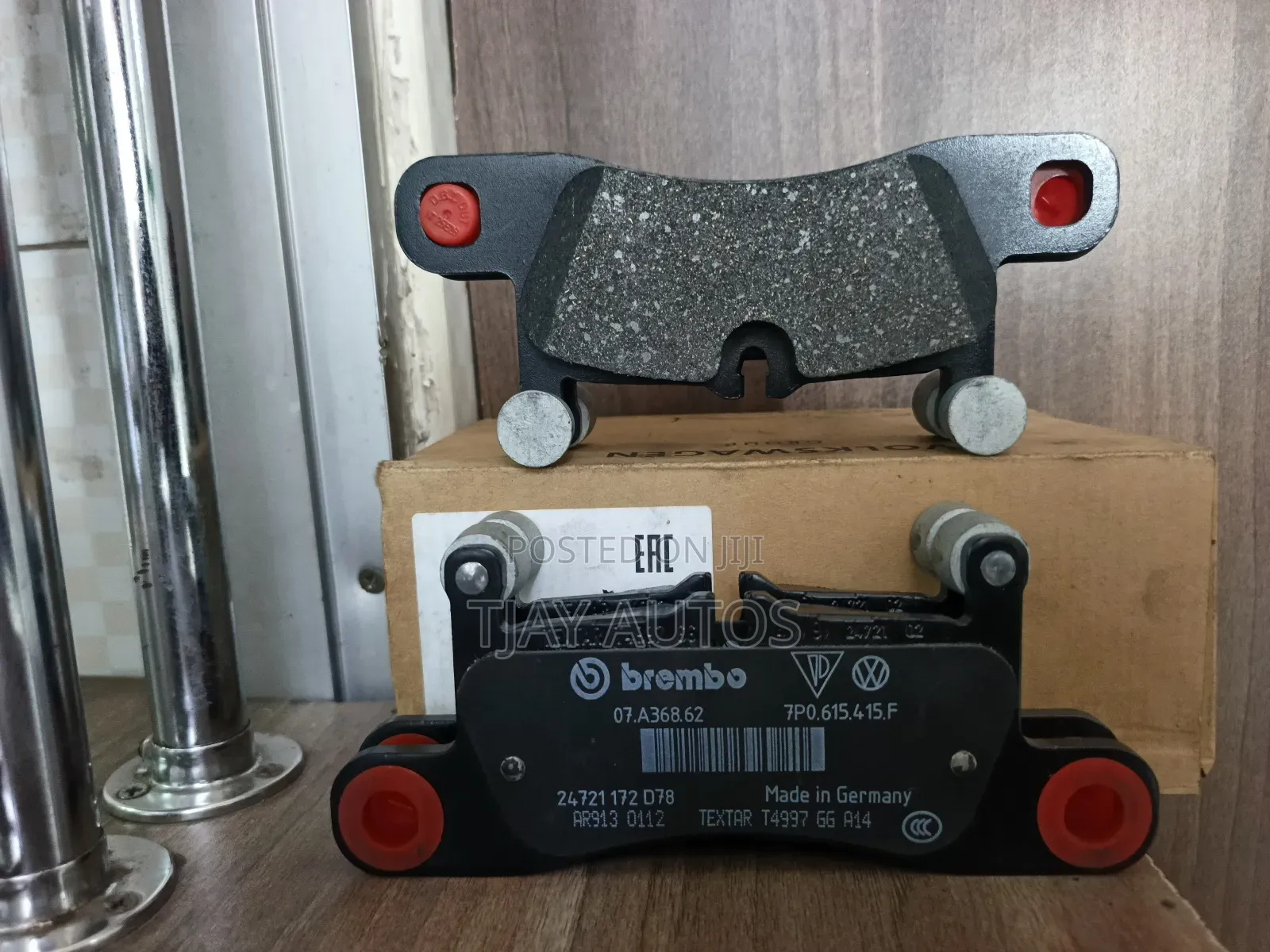 New Genuine Rear Brake Pad Set Volkswagen Touareg Porsche Cayenne