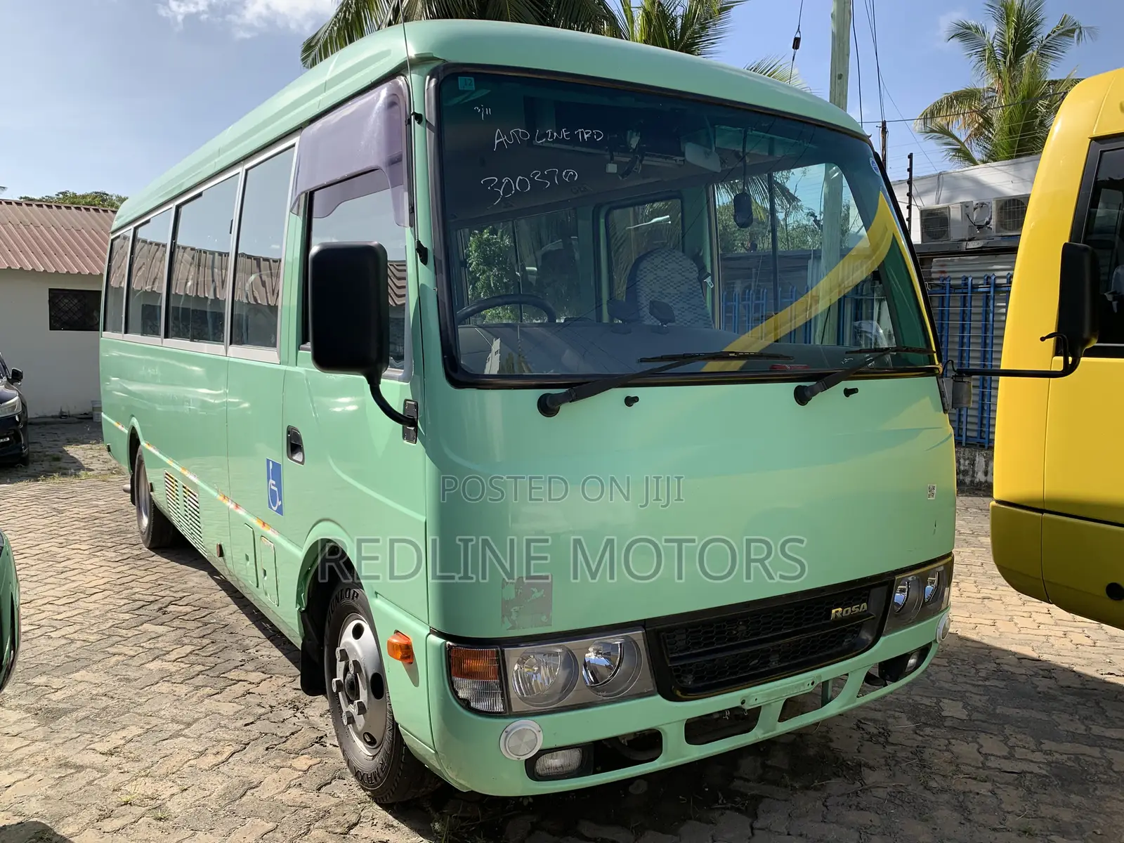 Mitsubishi Fuso Rosa 2018 Green