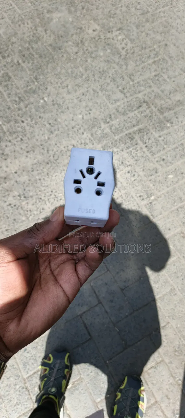16a Multiplug Type M