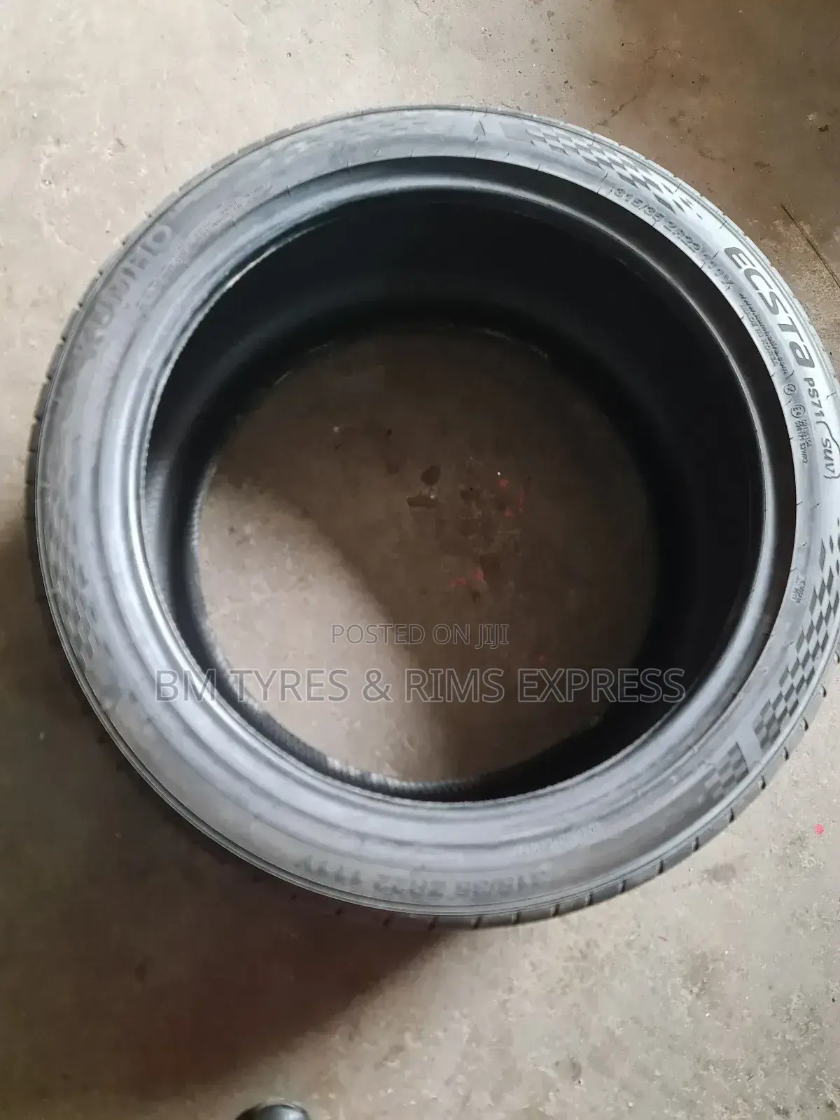 315 /35 R22 Khumo Tyres (Korea)